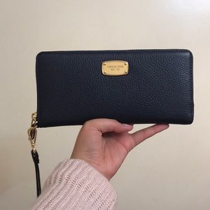 MICHAEL KORS WRISTLET/WALLET NEW WITH TAGS